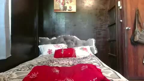 Snapshot of ladycockcums69 chatting on 10.18.25 Rhea online show from 10.18.25