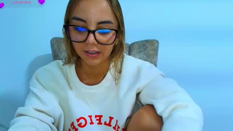 Hello im lady nice to meet you  online show from 10.27.25