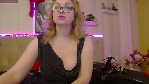  Lady Jeen    Back on Sunday 8th of December online show from 01.03.25