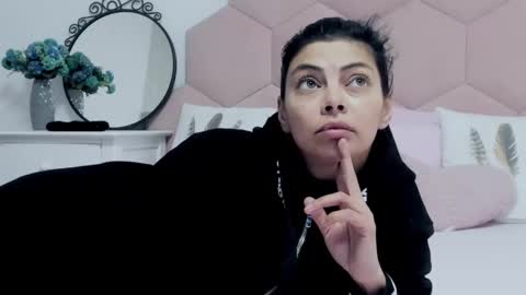 Lia online show from 02.28.25