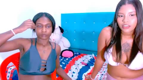 Snapshot of ladypussy69779756 chatting on 12.22.24 laura online show from 12.22.24