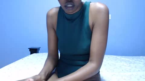 ladyqeeen online show from 02.12.25