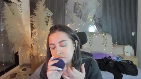 Lady  online show from 02.23.26