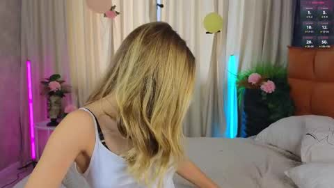 Lilia online show from 09.26.25