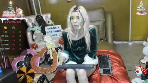 Skinnygirl online show from 12.18.24