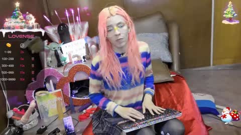 Skinnygirl online show from 01.14.25