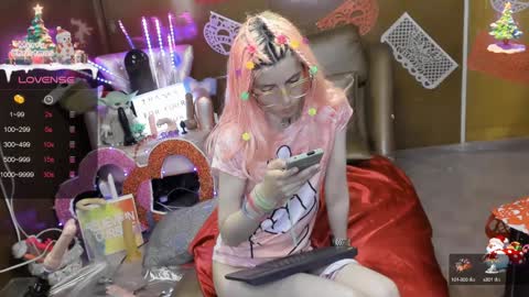 Skinnygirl online show from 02.04.25