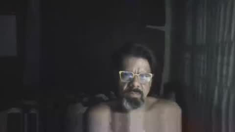 La Genova esta Dura beard boy male dick mastubate latinosexy latinohot latino glasses mature strong stronglegs online show from 12.12.24