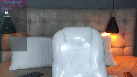    online show from 12.18.25