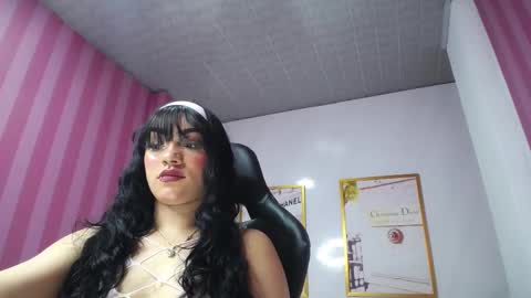 Laia online show from 02.18.25