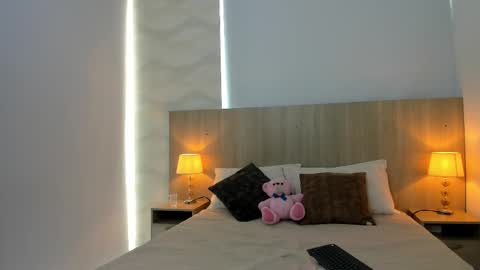 Laia Cruz online show from 10.30.25