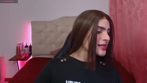 Snapshot of lailahdark chatting on 10.21.25 Camila online show from 10.21.25