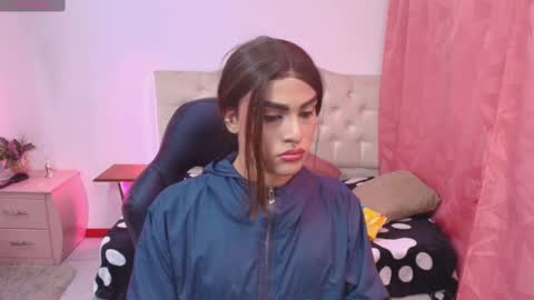 Camila online show from 11.06.25