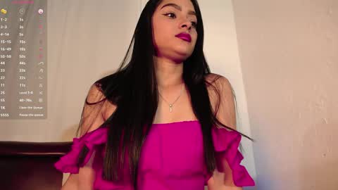Snapshot of lailamayers chatting on 05.22.26 Laila online show from 05.22.26