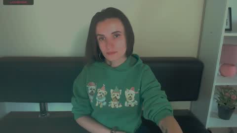 Snapshot of laimapinch_ chatting on 12.21.24 Laima online show from 12.21.24
