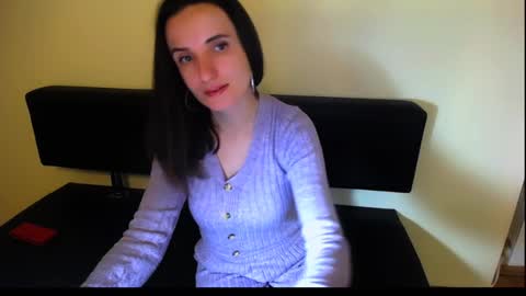 Snapshot of laimapinch_ chatting on 12.23.24 Laima online show from 12.23.24