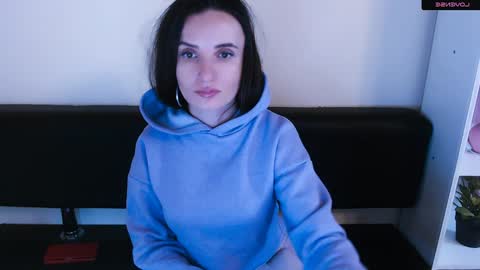Snapshot of laimapinch_ chatting on 01.05.25 Laima online show from 01.05.25