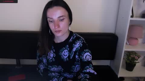 Snapshot of laimapinch_ chatting on 01.10.25 Laima online show from 01.10.25