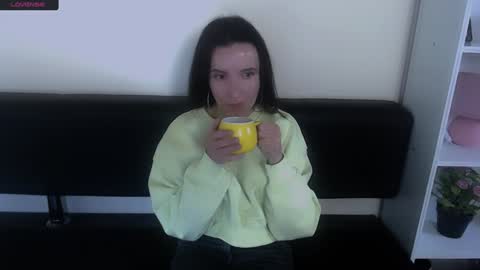 Snapshot of laimapinch_ chatting on 01.12.25 Laima online show from 01.12.25