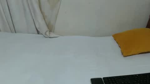 Snapshot of lakeeza chatting on 01.12.25 ANNIE online show from 01.12.25