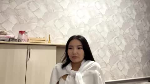 Snapshot of lakeishatimber chatting on 10.11.25 Luna online show from 10.11.25