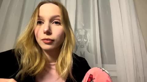 Snapshot of lakeshavotraw chatting on 11.21.25 Mira online show from 11.21.25