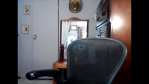 Snapshot of lakewood4523 chatting on 09.19.25 Carlosss online show from 09.19.25