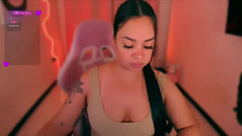 lalablack1_ online show from 10.25.25