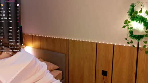 Snapshot of lalajecks chatting on 03.08.26 Julia online show from 03.08.26