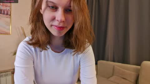 Snapshot of lalajecks chatting on 04.08.26 Julia online show from 04.08.26