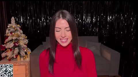 Snapshot of lallebi chatting on 12.26.24 Ellina online show from 12.26.24