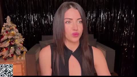 Snapshot of lallebi chatting on 01.02.25 Ellina online show from 01.02.25