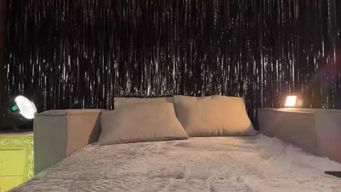 Snapshot of lallebi chatting on 11.01.25 Ellina online show from 11.01.25