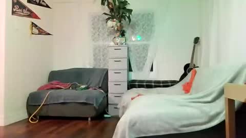 LALOVE99 online show from 09.23.25