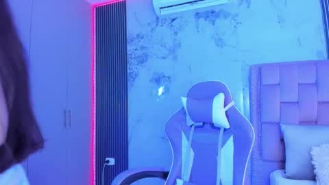 Laura online show from 09.27.25