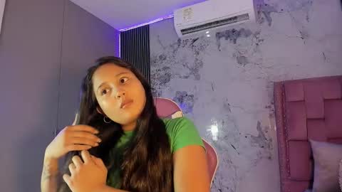 Laura online show from 10.02.25