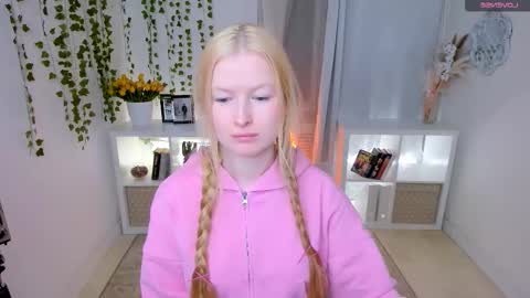 Laly online show from 03.04.26