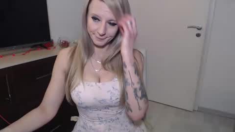 LaMadrina006 online show from 12.14.24