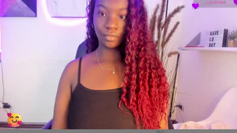 Snapshot of lana__beaux chatting on 02.03.25 online show from 02.03.25