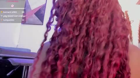 Snapshot of lana__beaux chatting on 02.19.25 online show from 02.19.25