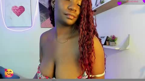 Snapshot of lana__beaux chatting on 02.21.25 online show from 02.21.25