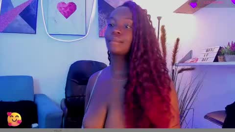 Snapshot of lana__beaux chatting on 02.24.25 online show from 02.24.25