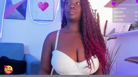 Snapshot of lana__beaux chatting on 02.25.25 online show from 02.25.25