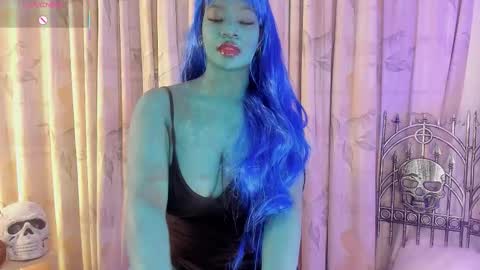 Snapshot of lana__beaux chatting on 10.18.25 online show from 10.18.25