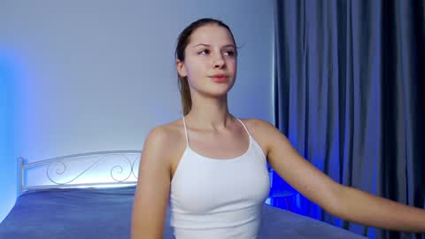 Snapshot of lana__j chatting on 12.13.24 Liana online show from 12.13.24