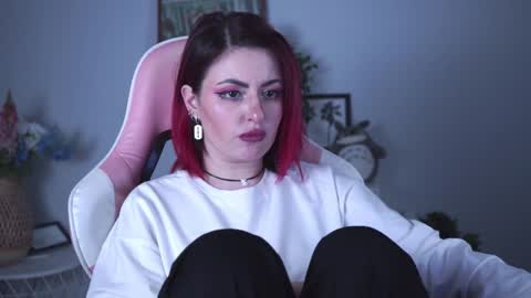 just call me Lana  and her security online show from 01.18.25