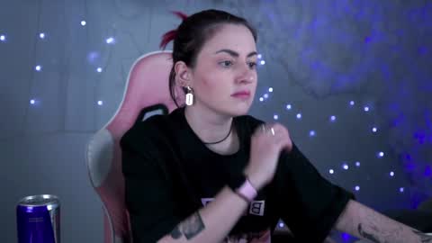 just call me Lana  and her security online show from 01.26.25