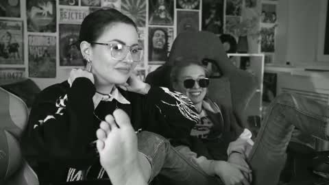 just call me Lana  and her security online show from 01.31.25