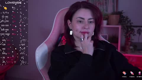 just call me Lana  and her security online show from 02.08.25