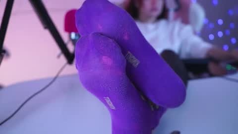 just call me Lana  and her security online show from 02.12.25